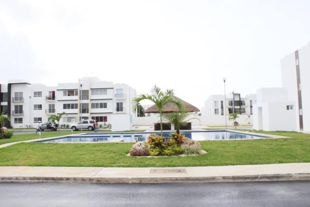 Ferienwohnung Depa De Playa C/Alberca Cerca De La 5A Avenida Playa del Carmen Exterior foto