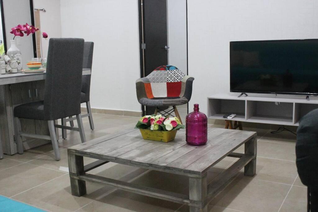 Ferienwohnung Depa De Playa C/Alberca Cerca De La 5A Avenida Playa del Carmen Exterior foto